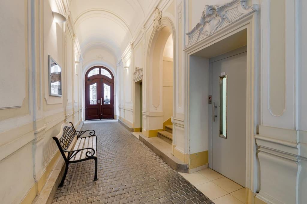 Deluxe Suite In Prime Location Prague Exterior photo