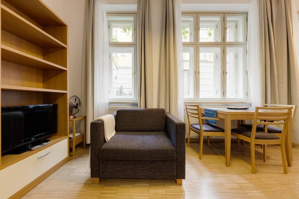 Deluxe Suite In Prime Location Prague Exterior photo