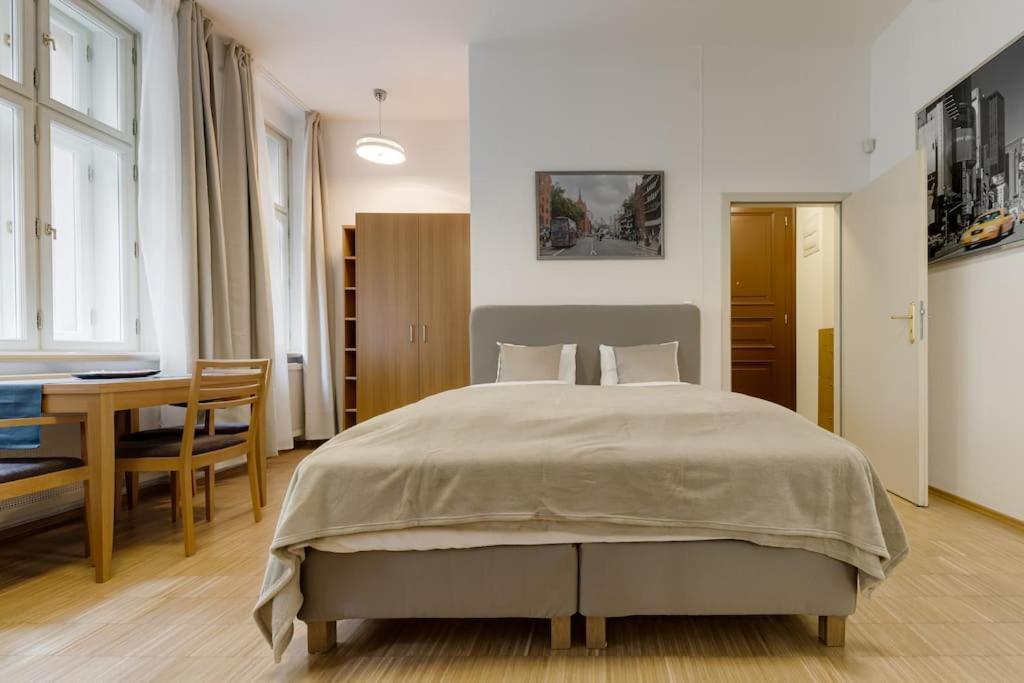 Deluxe Suite In Prime Location Prague Exterior photo