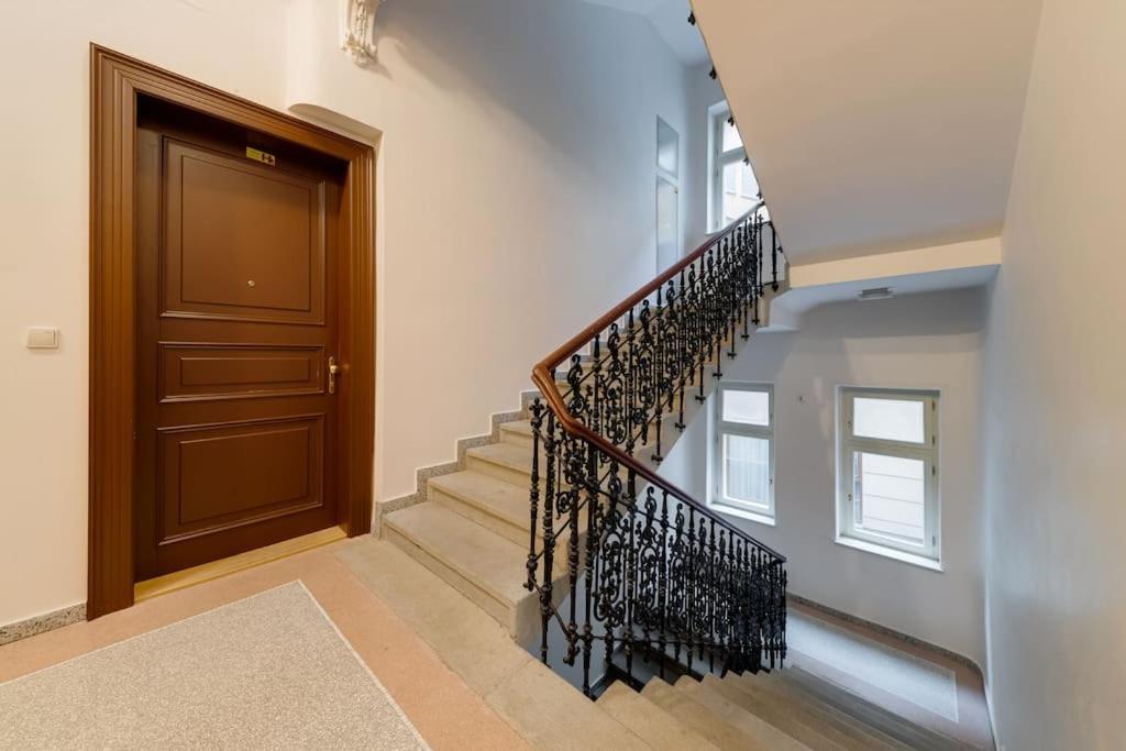 Deluxe Suite In Prime Location Prague Exterior photo